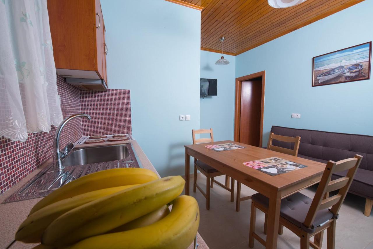 Πέτρινο Σπίτι Hotel Lazaráta Buitenkant foto